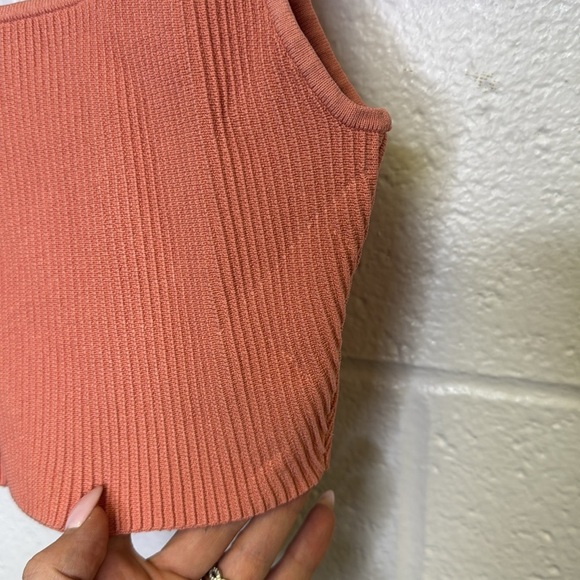 Aritzia Babaton Pink Sculpt Knit Square Neck Crop Tank Top - Picture 2 of 6